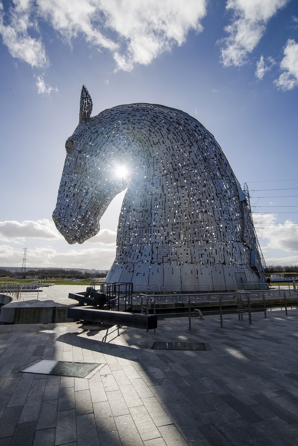 large outside sculpture of a horse head - the kelpies